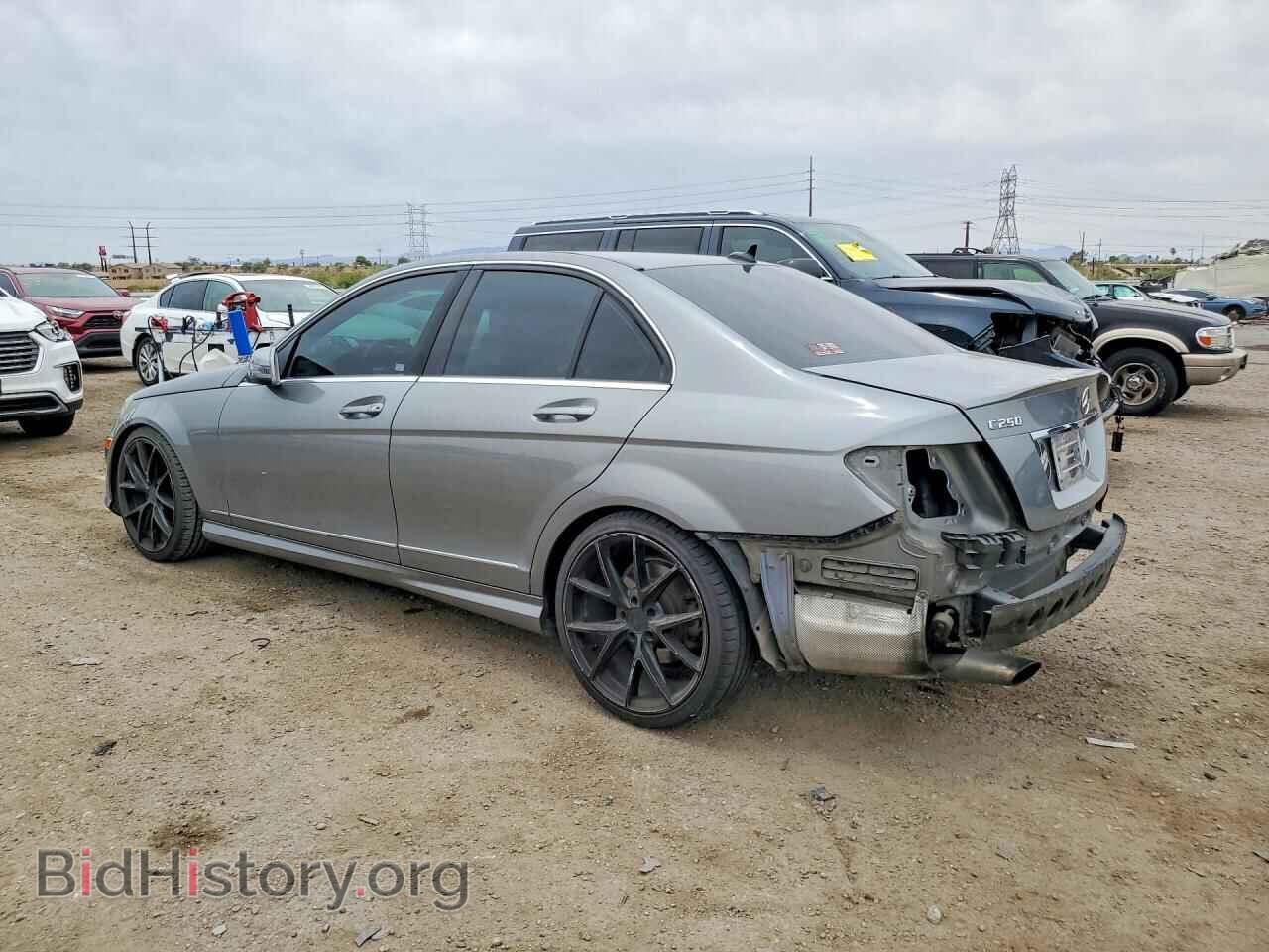 2013 MERCEDES-BENZ C-CLASS - VIN: WDDGF4HB3DR276447 - Фото 2