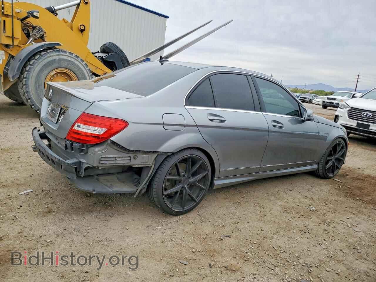 2013 MERCEDES-BENZ C-CLASS - VIN: WDDGF4HB3DR276447 - Фото 3