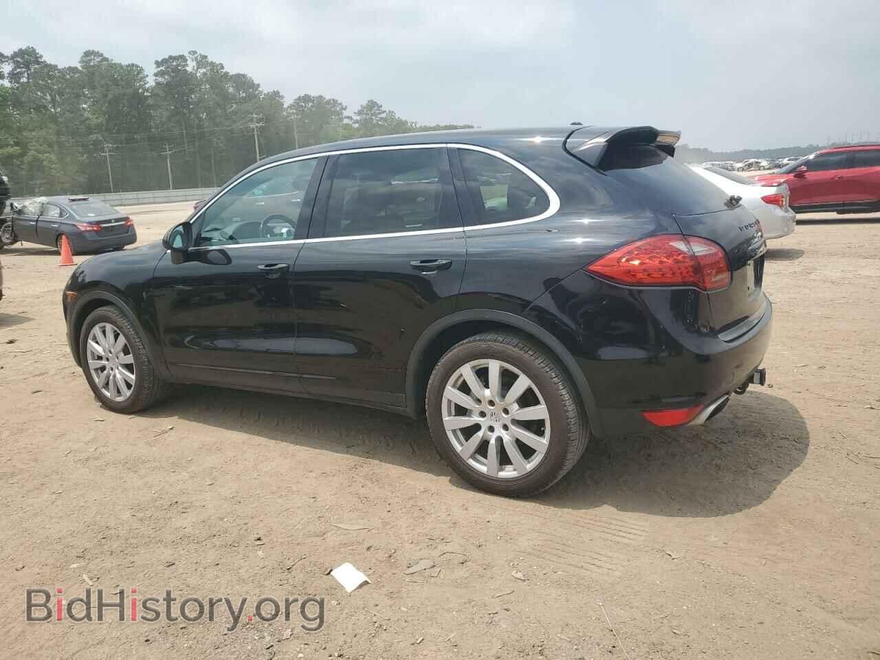 2011 PORSCHE CAYENNE - VIN: WP1AA2A28BLA04181 - Photo 2