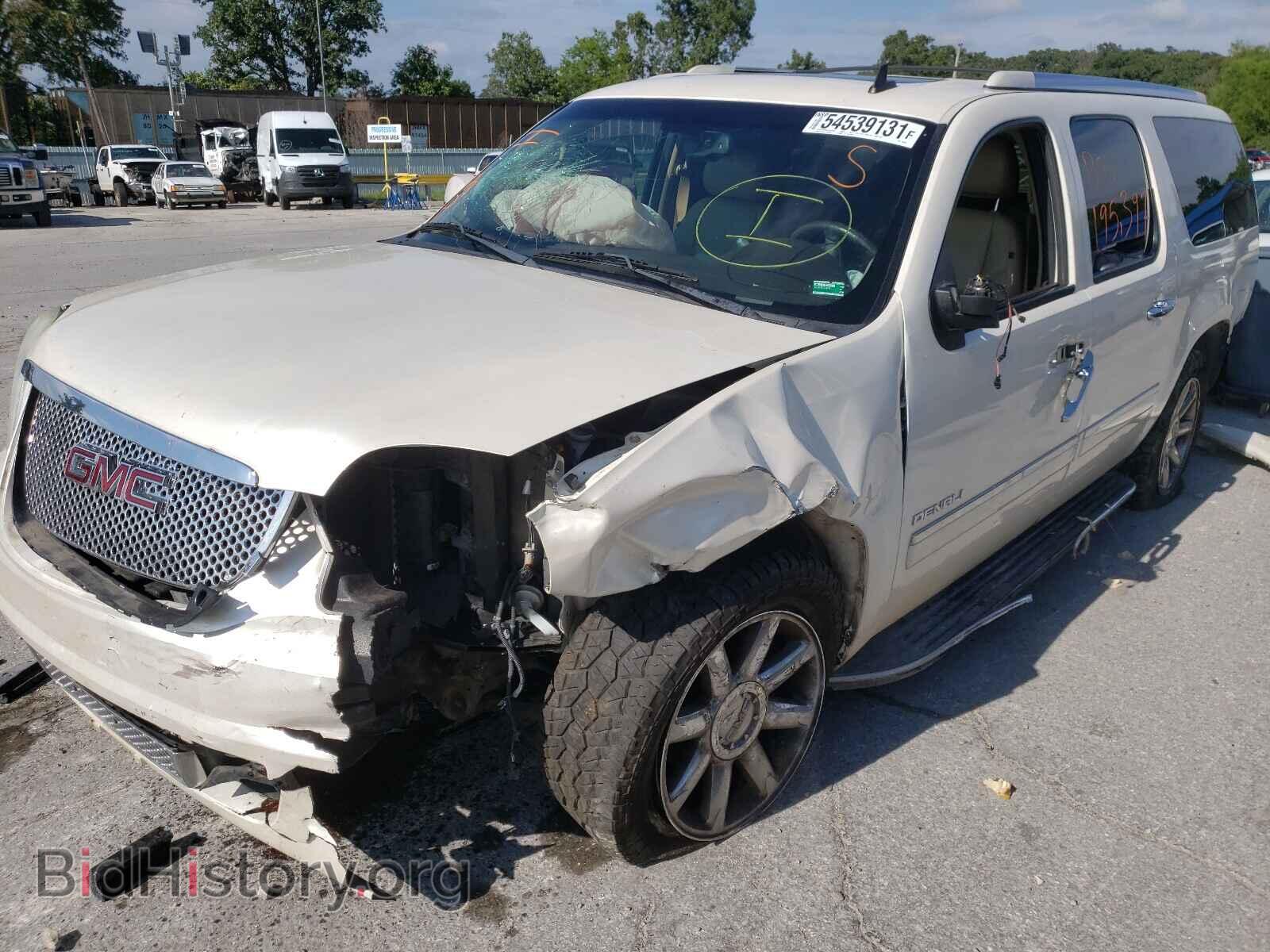 2011 GMC YUKON - VIN: 1GKS2MEF8BR309483 - Фото 2