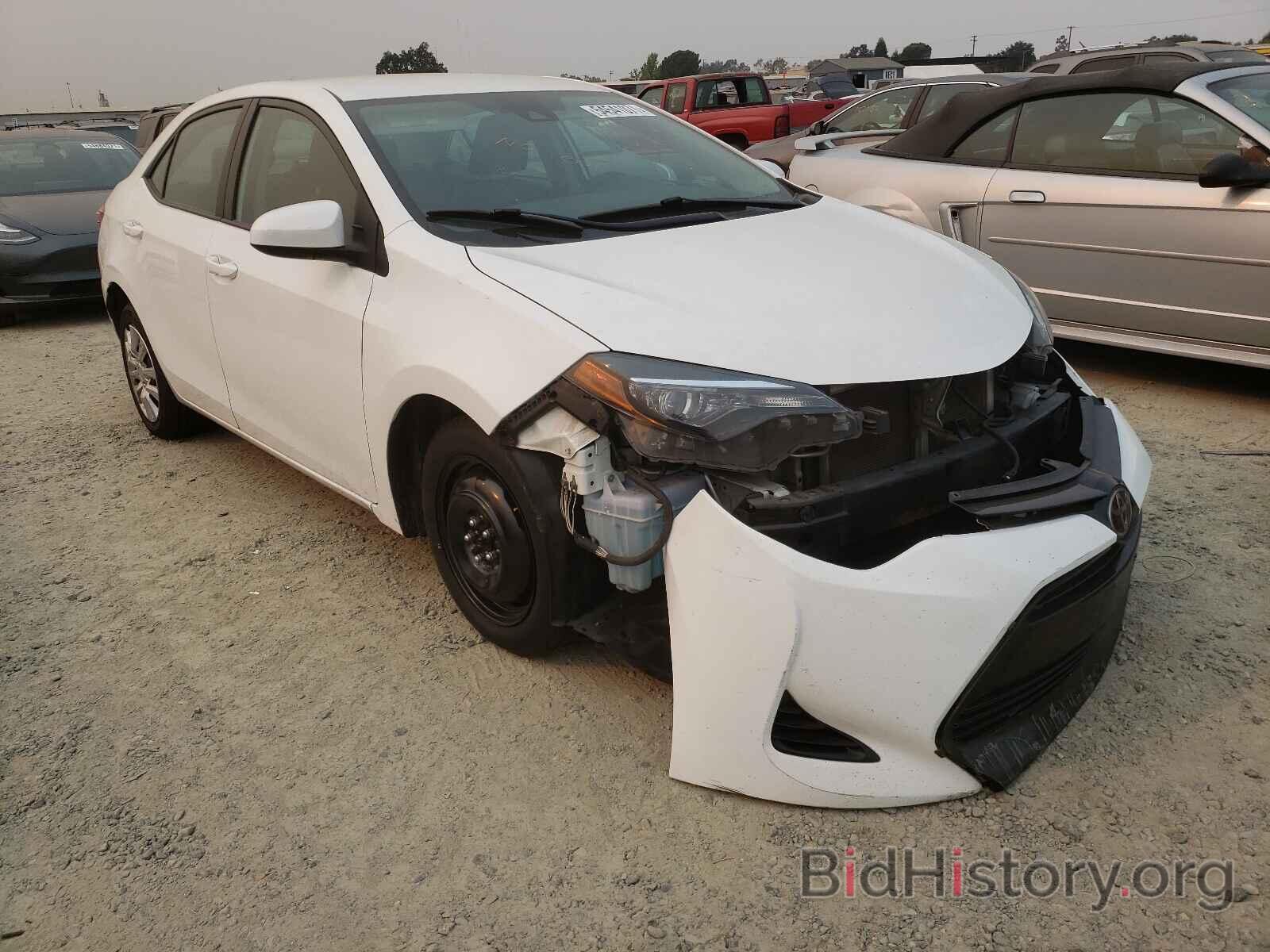 Photo 5YFBURHE4HP703376 - TOYOTA COROLLA 2017