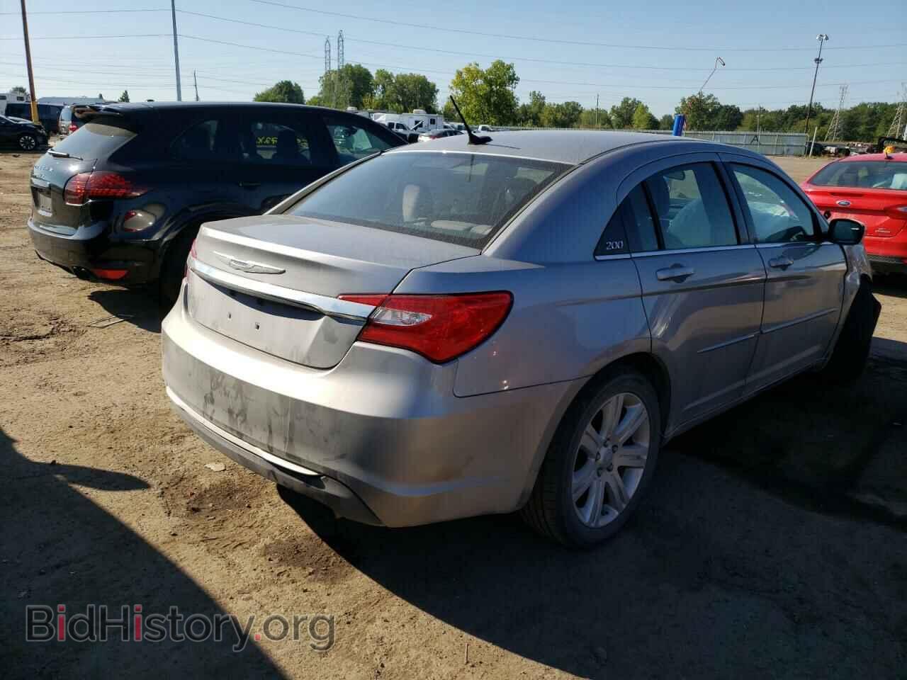2013 CHRYSLER 200 - VIN: 1C3CCBBB0DN639023 - Фото 4