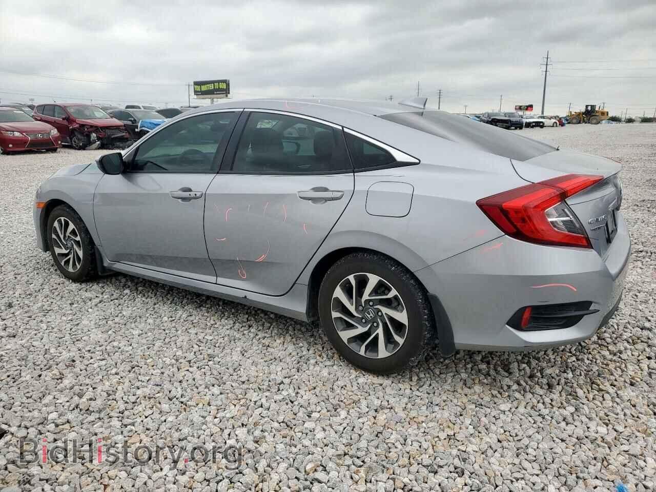 2018 HONDA CIVIC - VIN: 2HGFC2F76JH551369 - Фото 2