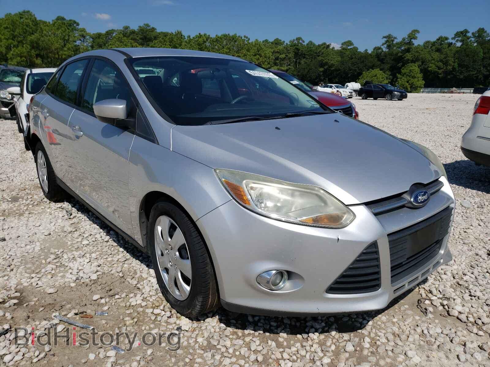Photo 1FAHP3F26CL186547 - FORD FOCUS 2012