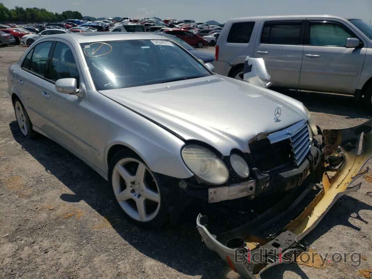 Photo WDBUF56X49B424492 - MERCEDES-BENZ E-CLASS 2009