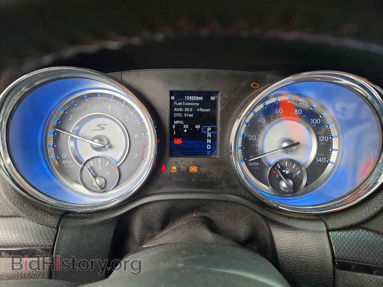 2014 CHRYSLER 300 - VIN: 2C3CCABG8EH236908 - Photo 9
