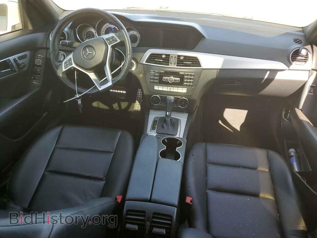 2013 MERCEDES-BENZ C-CLASS - VIN: WDDGF4HB0DR271979 - Фото 8