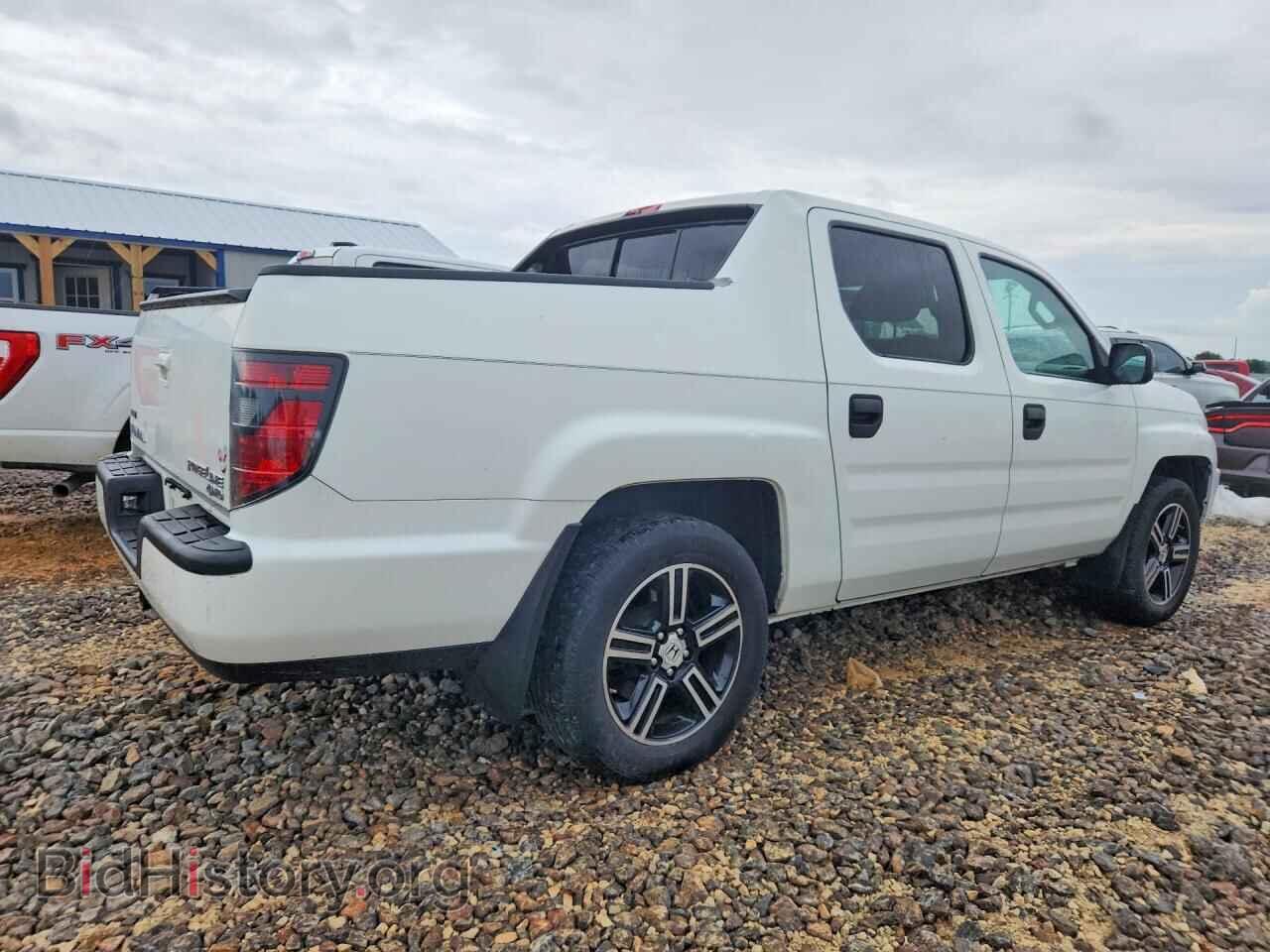2014 HONDA RIDGELINE - VIN: 5FPYK1F70EB004587 - Фото 3