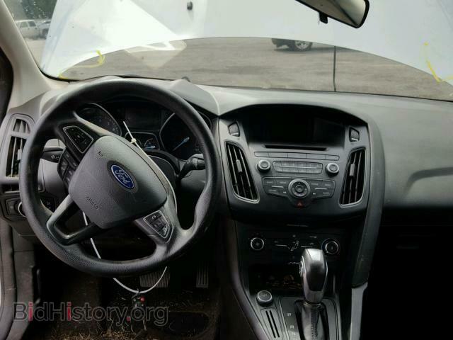 2016 FORD FOCUS - VIN: 1FADP3F27GL323855 - Photo 9