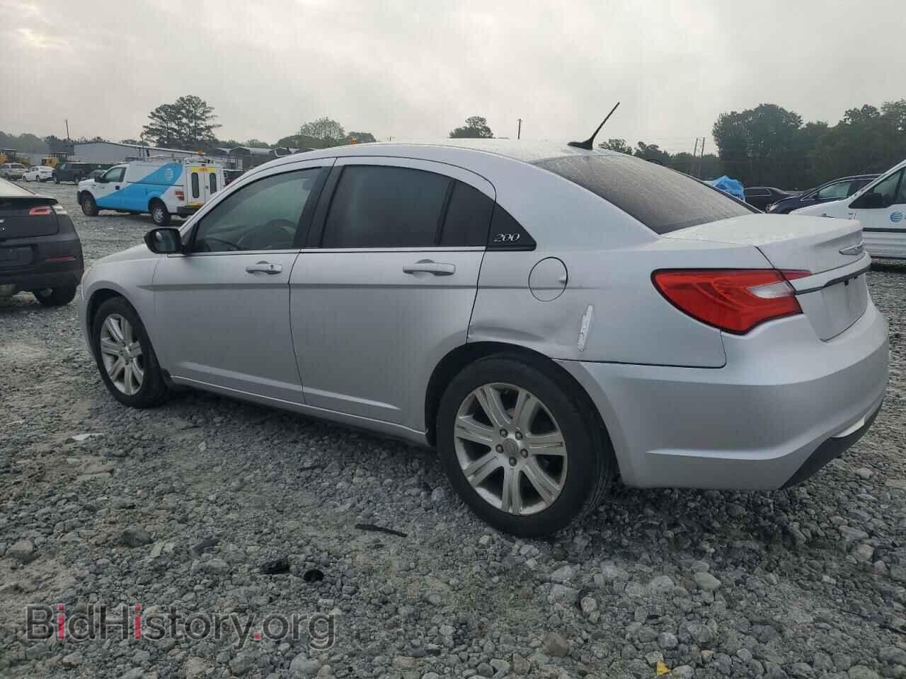 2012 CHRYSLER 200 - VIN: 1C3CCBBB2CN330913 - Фото 2