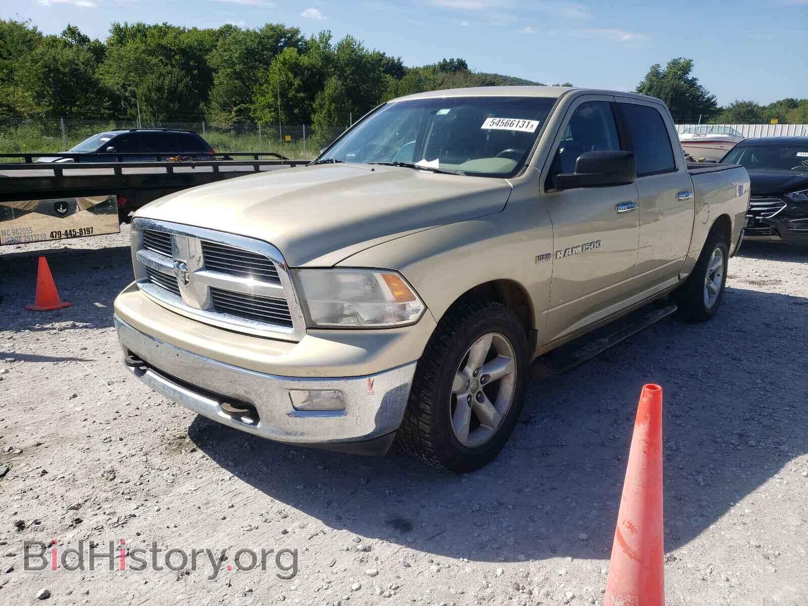 2011 DODGE RAM 1500 - VIN: 1D7RB1CT0BS654121 - Фото 2