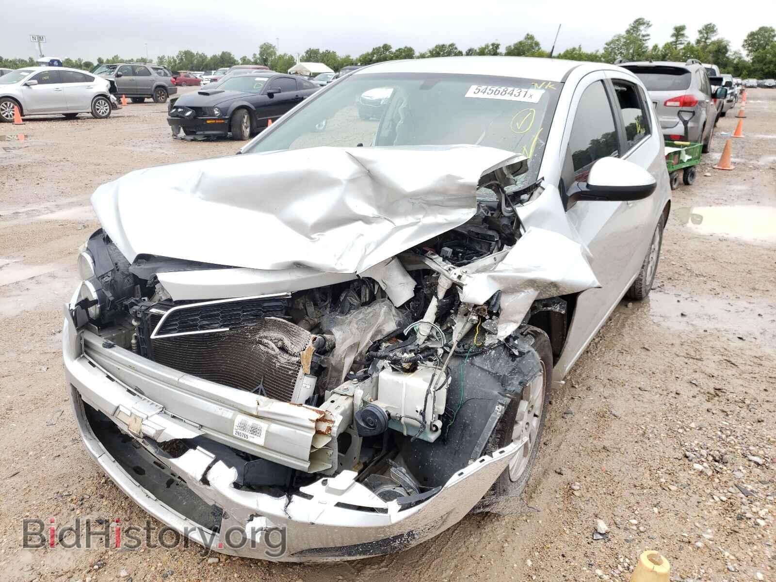 2014 CHEVROLET SONIC - VIN: 1G1JC6SH2E4102278 - Фото 2
