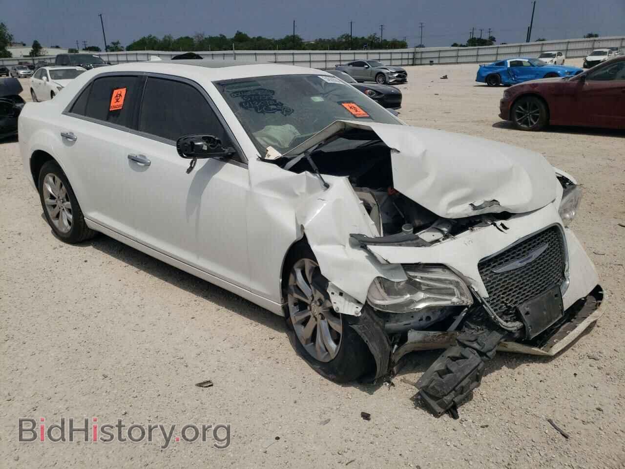 2017 CHRYSLER 300 - VIN: 2C3CCAKG5HH571239 - Фото 4