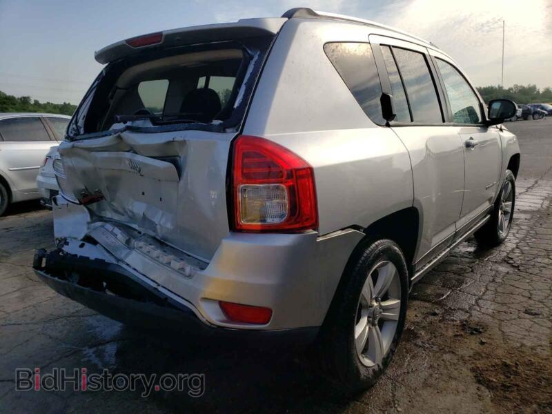 2011 Jeep COMPASS (VIN 1J4NF1FB9BD221783) — фото 4 из 10