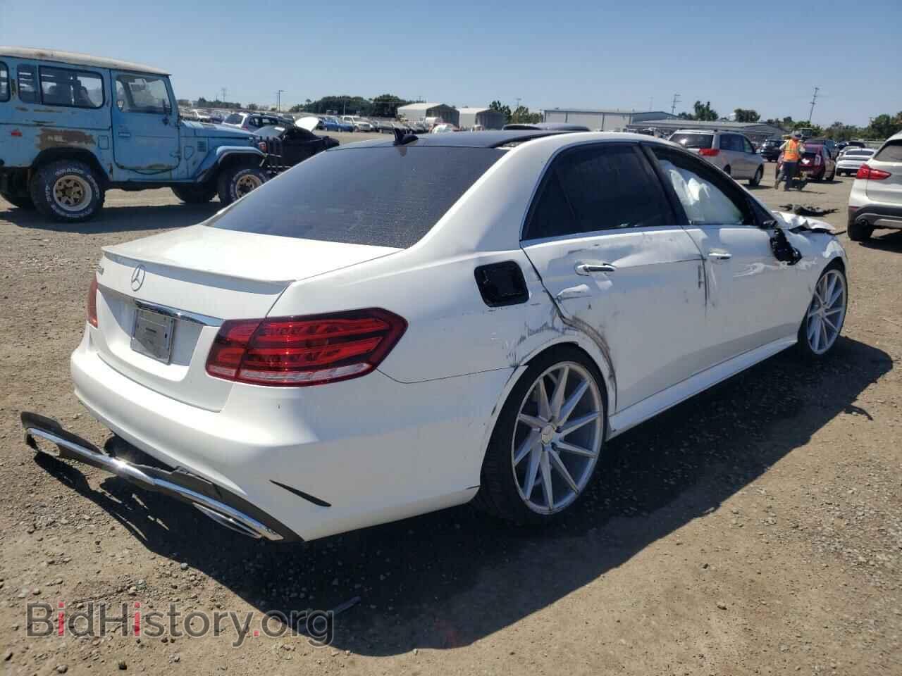 2014 MERCEDES-BENZ E-CLASS - VIN: WDDHF5KB3EA972843 - Фото 4