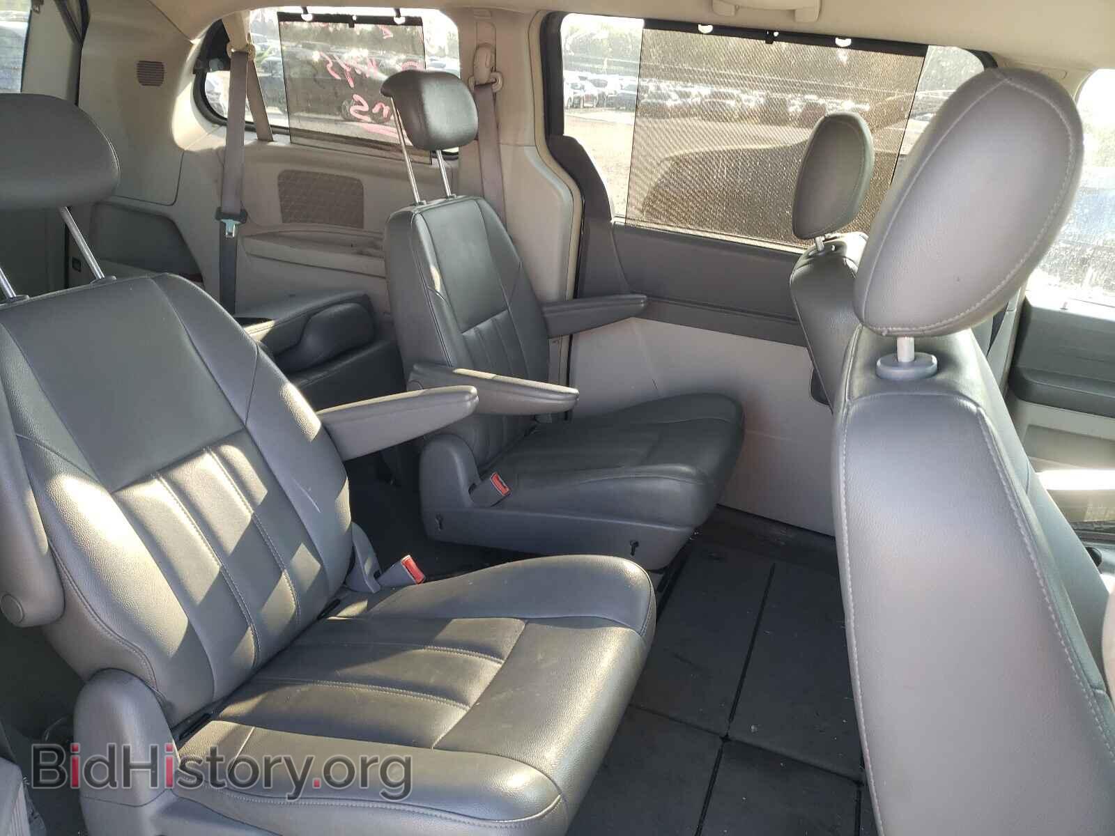 2008 CHRYSLER MINIVAN - VIN: 2A8HR54P68R843322 - Фото 6