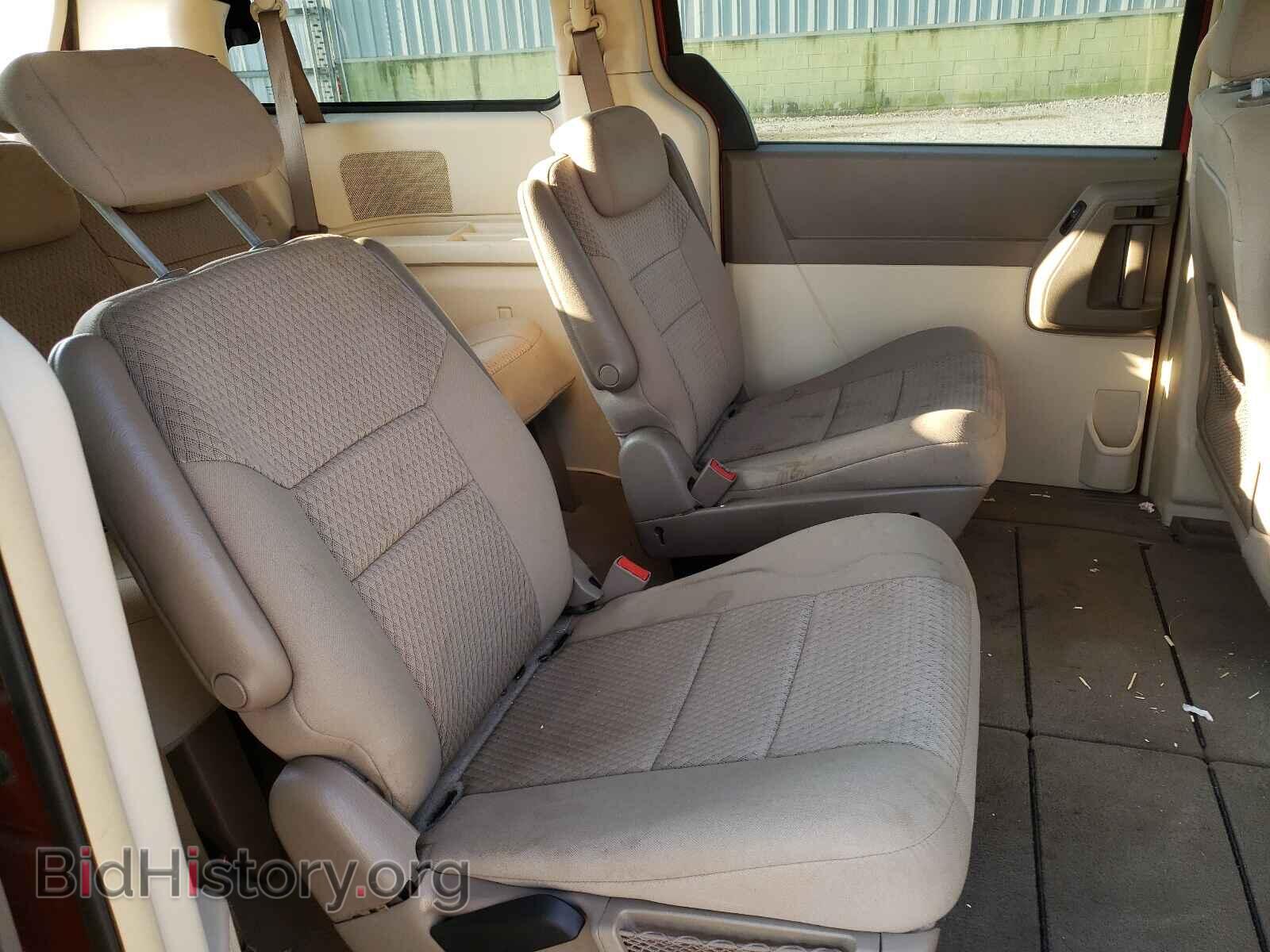 2009 CHRYSLER MINIVAN - VIN: 2A8HR44E49R503113 - Фото 6