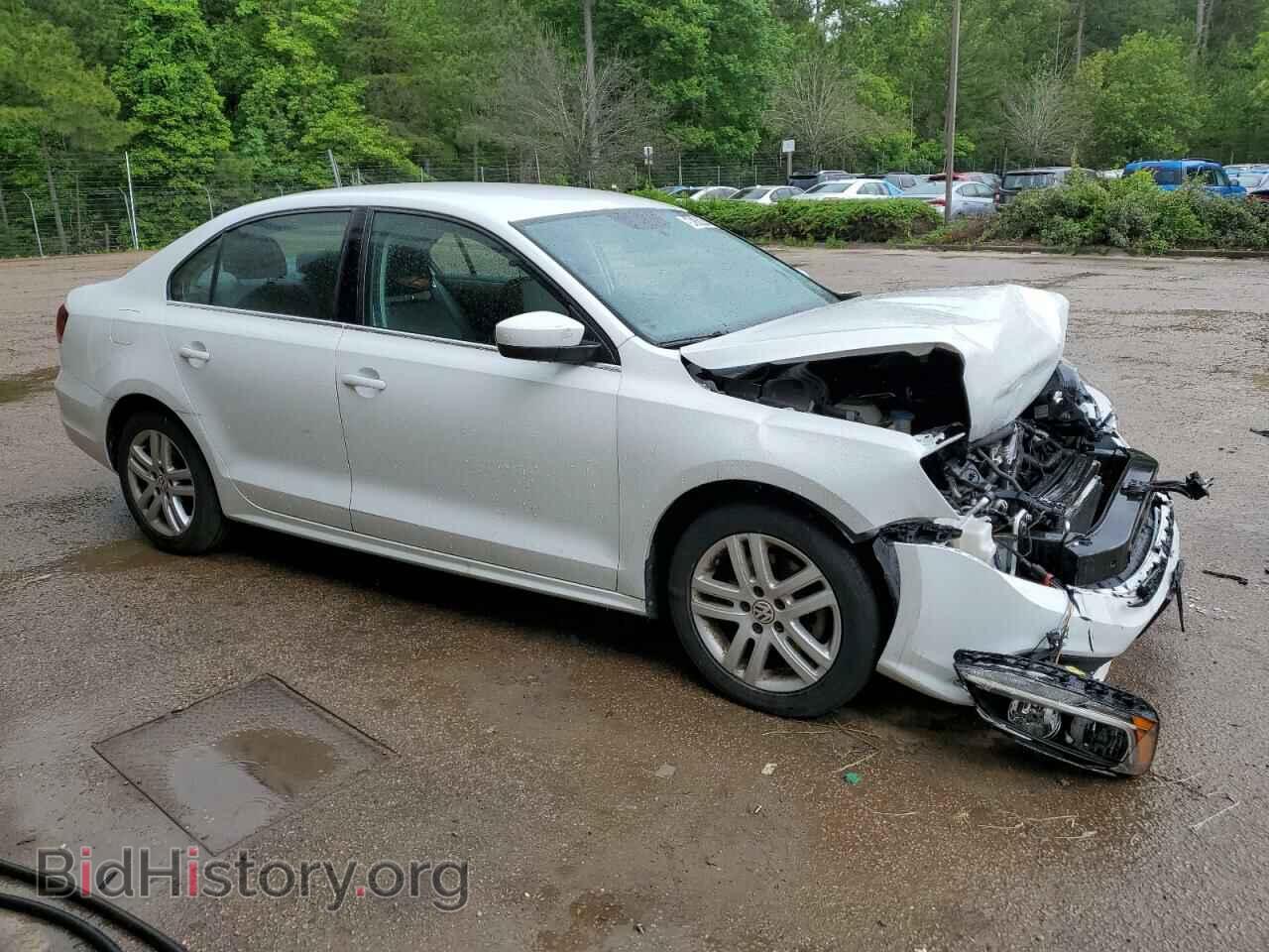 2017 VOLKSWAGEN JETTA - VIN: 3VW2B7AJ4HM351387 - Фото 4
