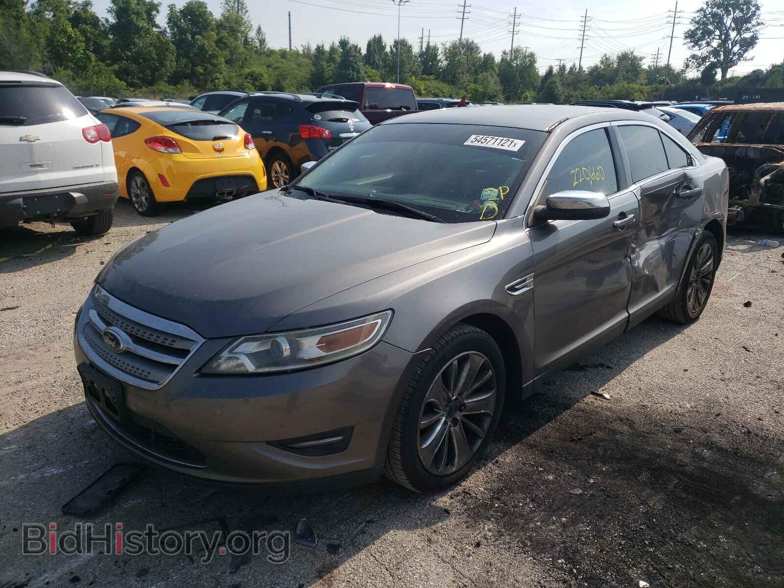 2011 FORD TAURUS - VIN: 1FAHP2FW8BG132462 - Фото 2