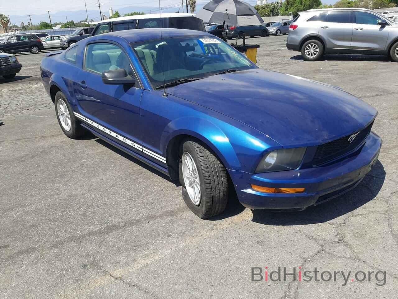 Photo 1ZVFT80N275302847 - FORD MUSTANG 2007