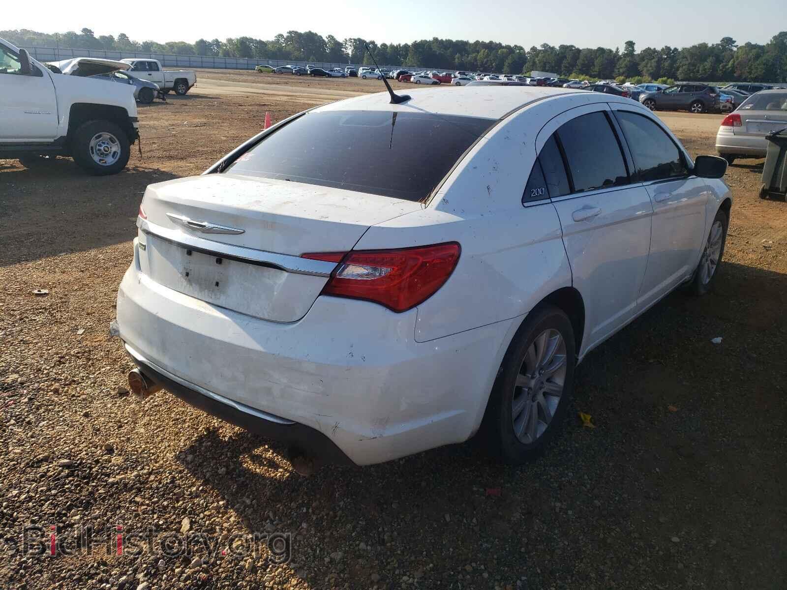 2013 CHRYSLER 200 - VIN: 1C3CCBBG3DN703275 - Фото 4