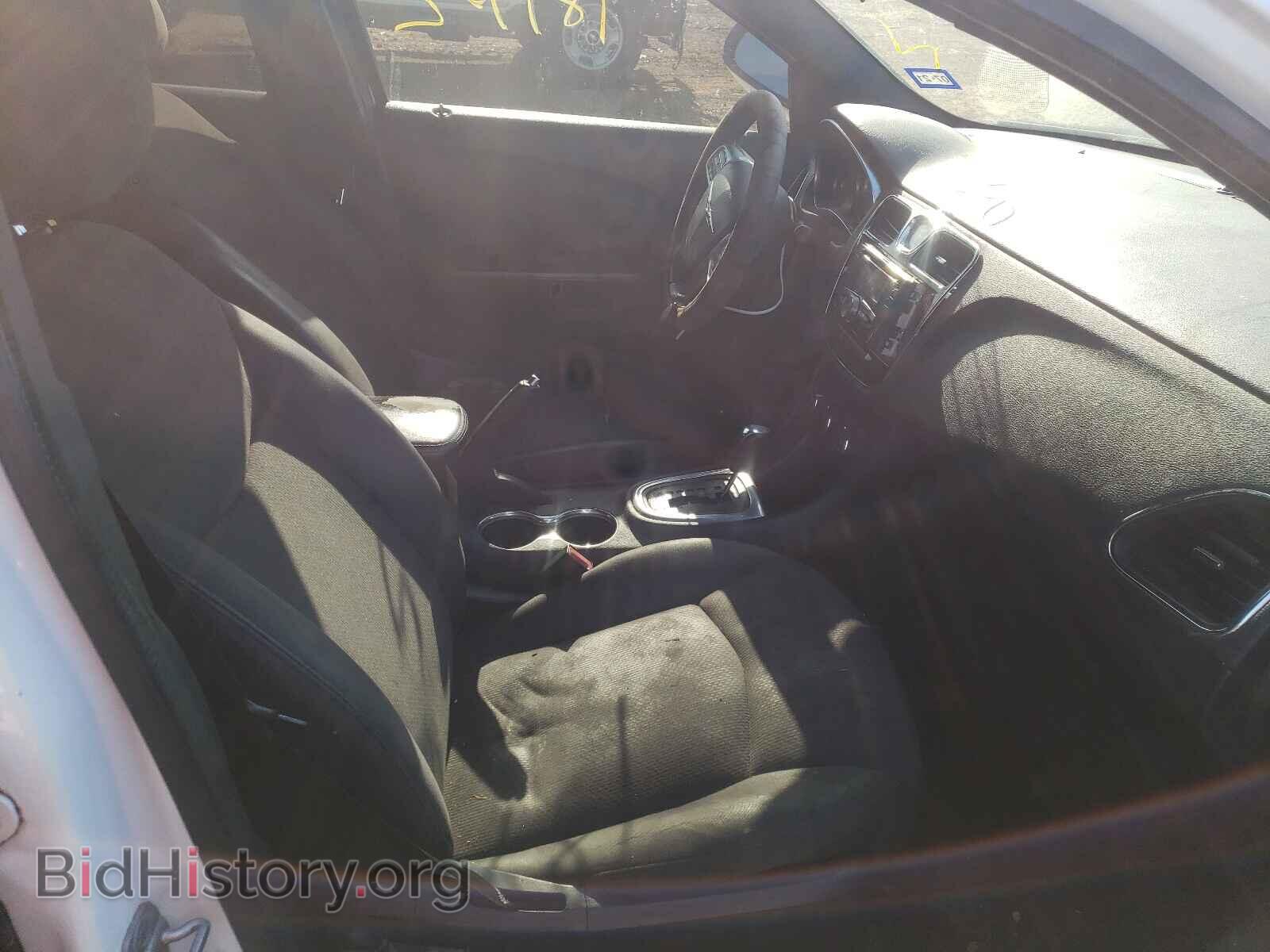 2013 CHRYSLER 200 - VIN: 1C3CCBBG3DN703275 - Фото 5