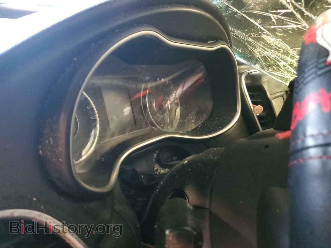 2016 CHRYSLER 200 - VIN: 1C3CCCAB3GN183580 - Photo 9