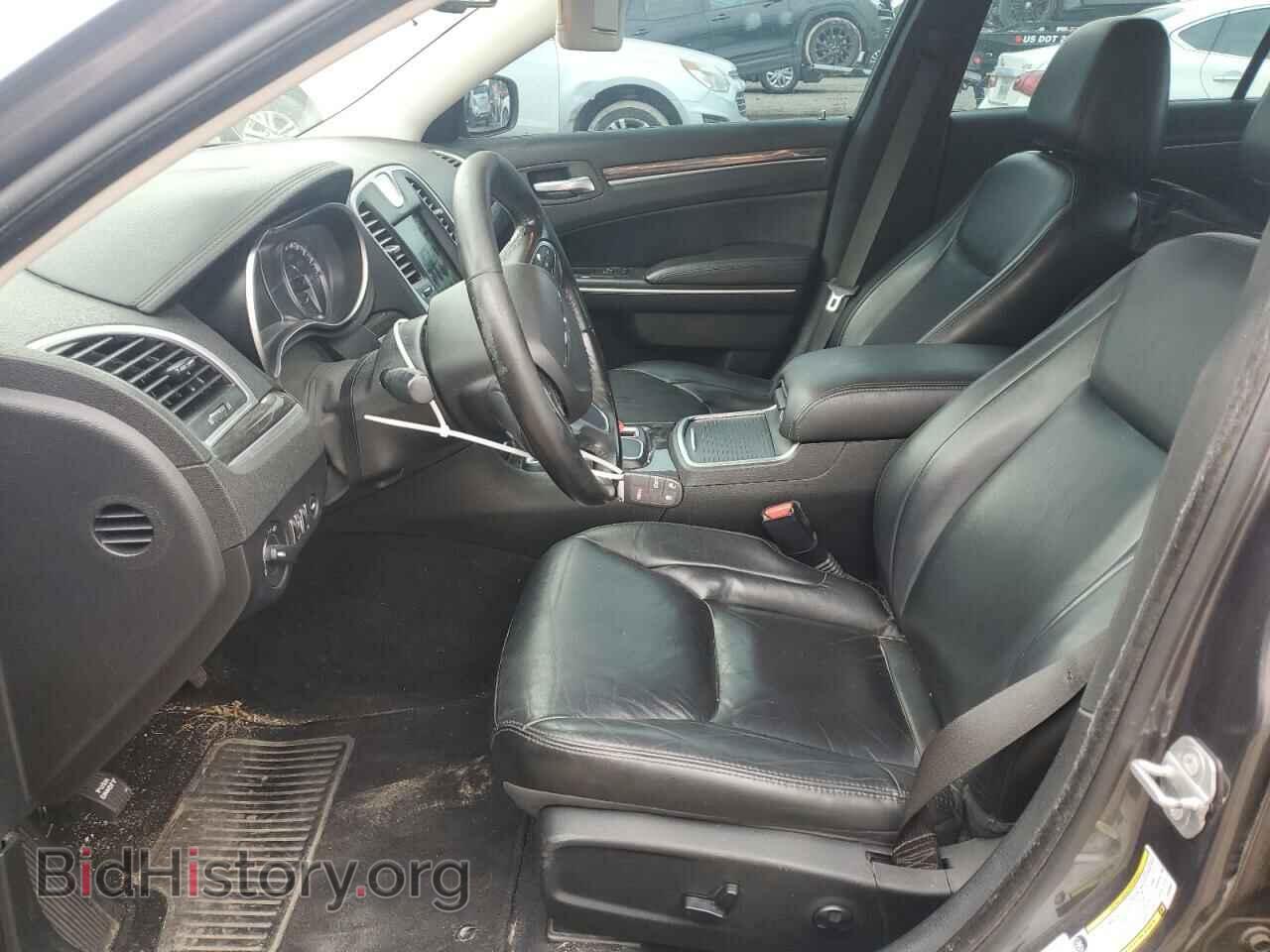 2019 CHRYSLER 300 - VIN: 2C3CCAAG1KH548047 - Фото 7