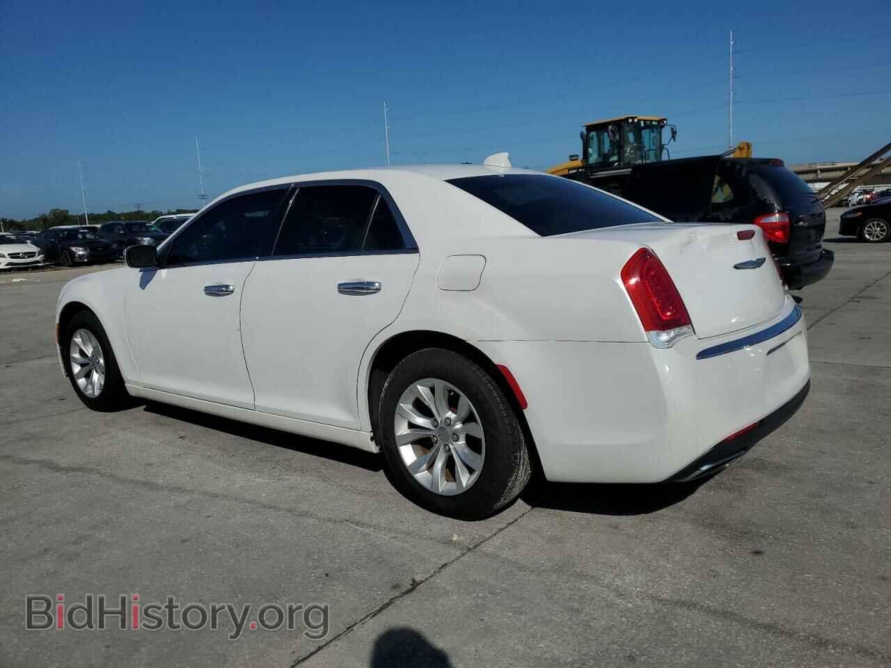 2015 CHRYSLER 300 - VIN: 2C3CCAAG1FH904308 - Фото 2