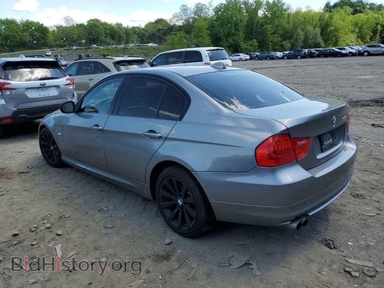2011 BMW 3 SERIES - VIN: WBAPH5C50BF093112 - Фото 2