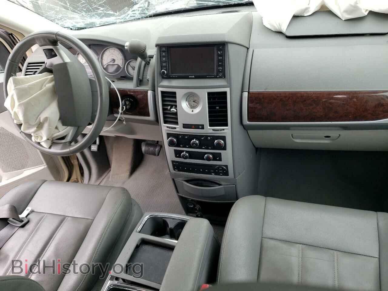 2010 CHRYSLER MINIVAN - VIN: 2A4RR5D15AR240823 - Photo 8