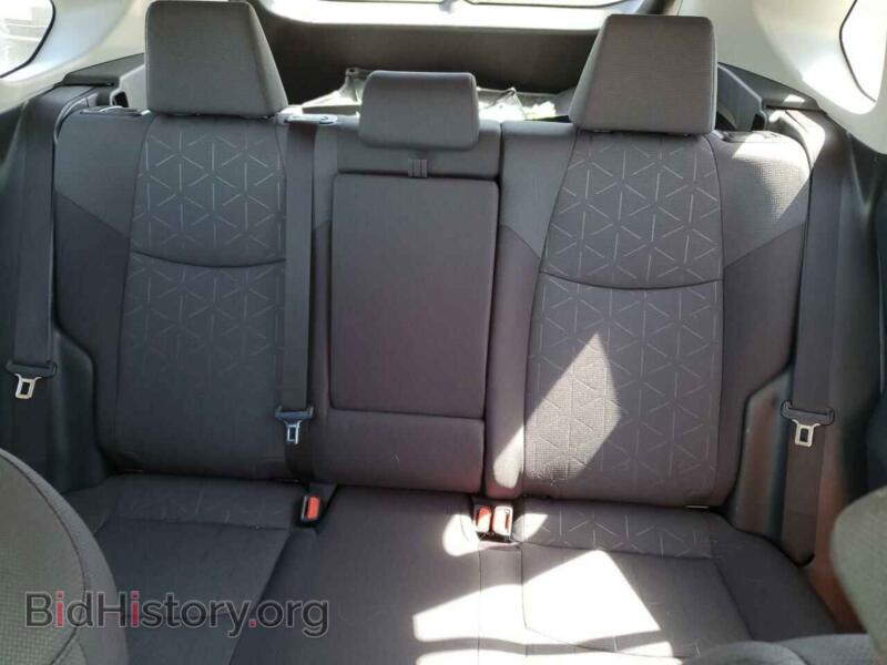 2023 Toyota RAV4 (VIN JTMP1RFV2PD096588) — фото 10 из 13