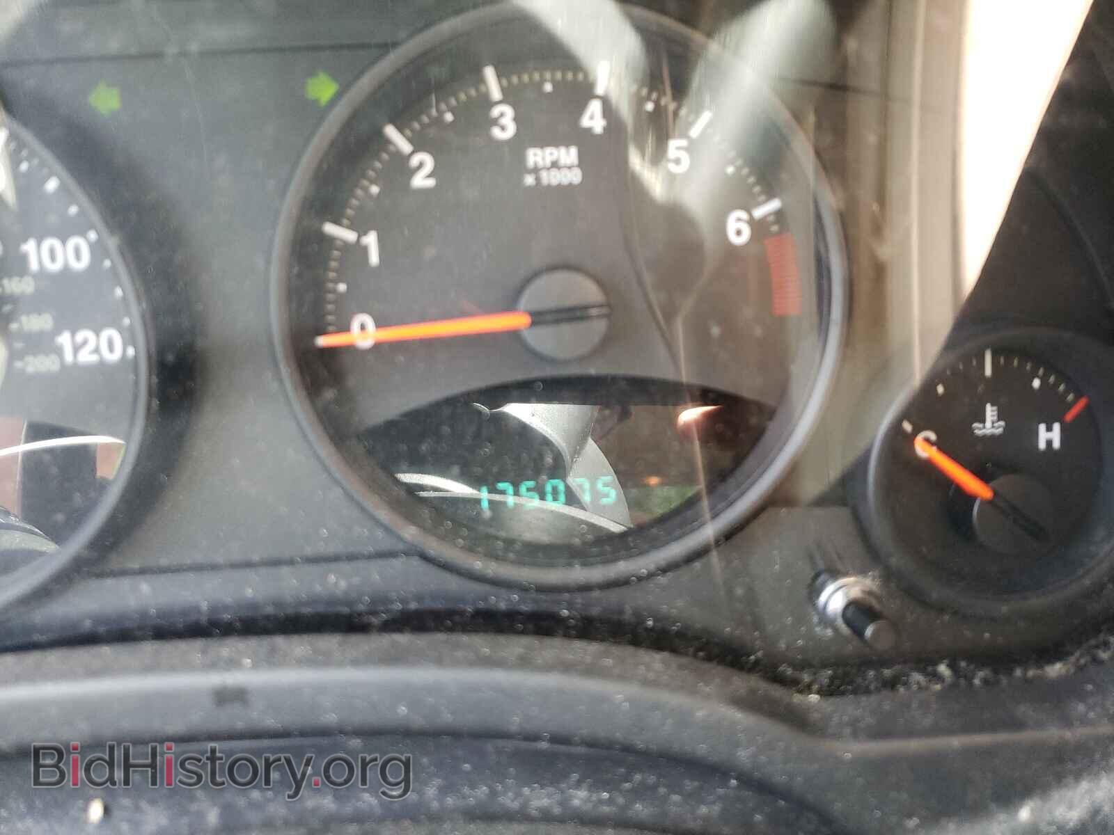 2012 JEEP COMPASS - VIN: 1C4NJDEB7CD554833 - Photo 8