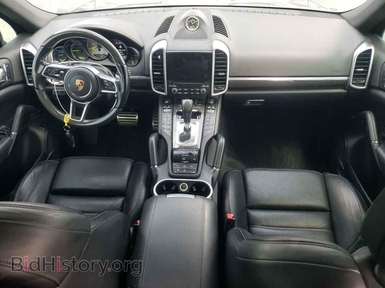 2017 PORSCHE CAYENNE - VIN: WP1AE2A23HLA71302 - Фото 8