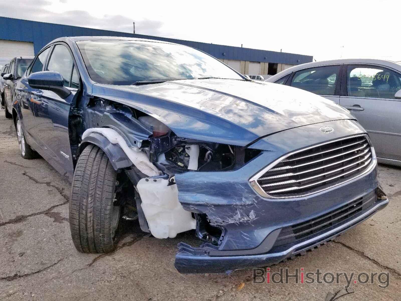 Photo 3FA6P0LU3KR181575 - FORD FUSION SE 2019