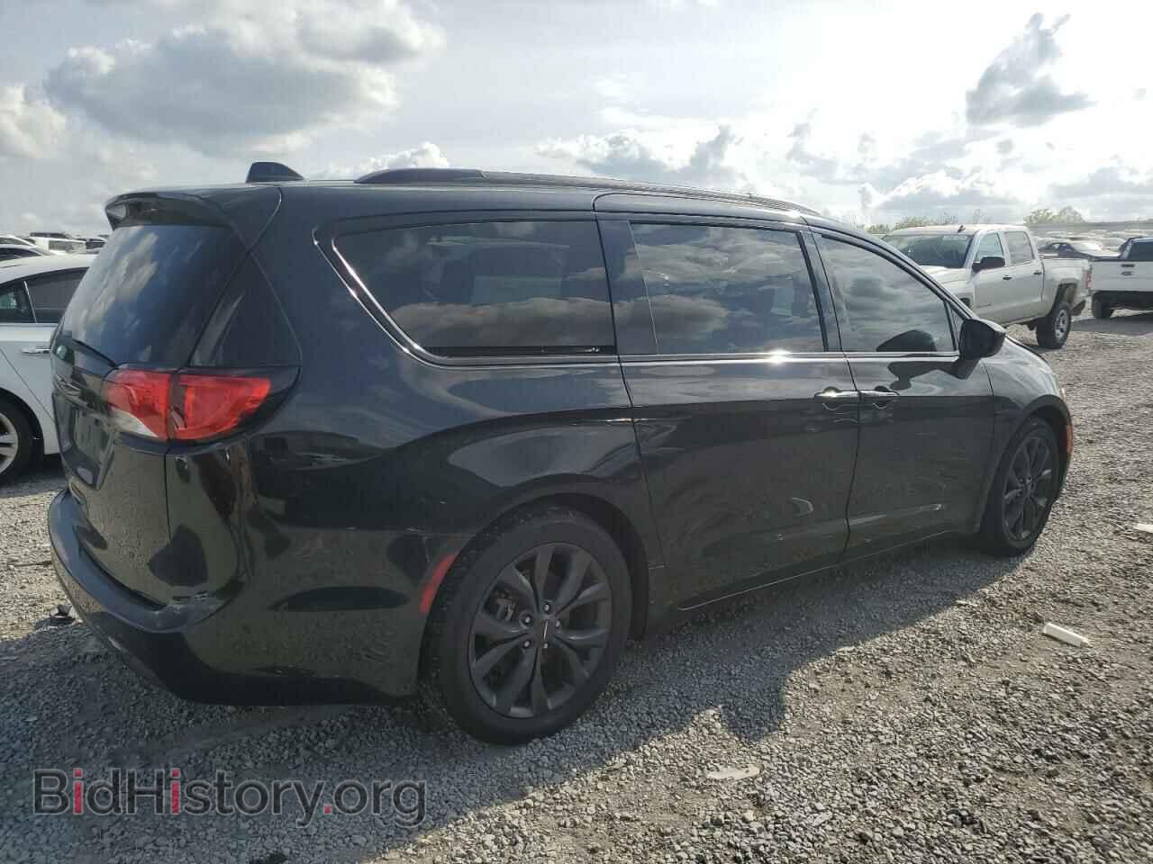 2018 CHRYSLER PACIFICA - VIN: 2C4RC1BG2JR260745 - Фото 3