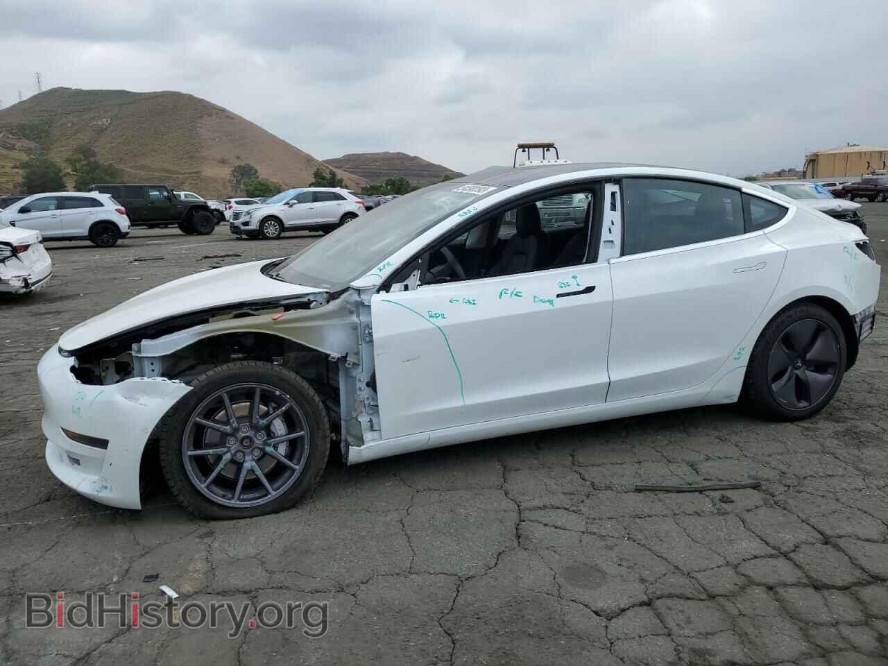 Фотография 5YJ3E1EB3JF120621 - TESLA MODEL 3 2018