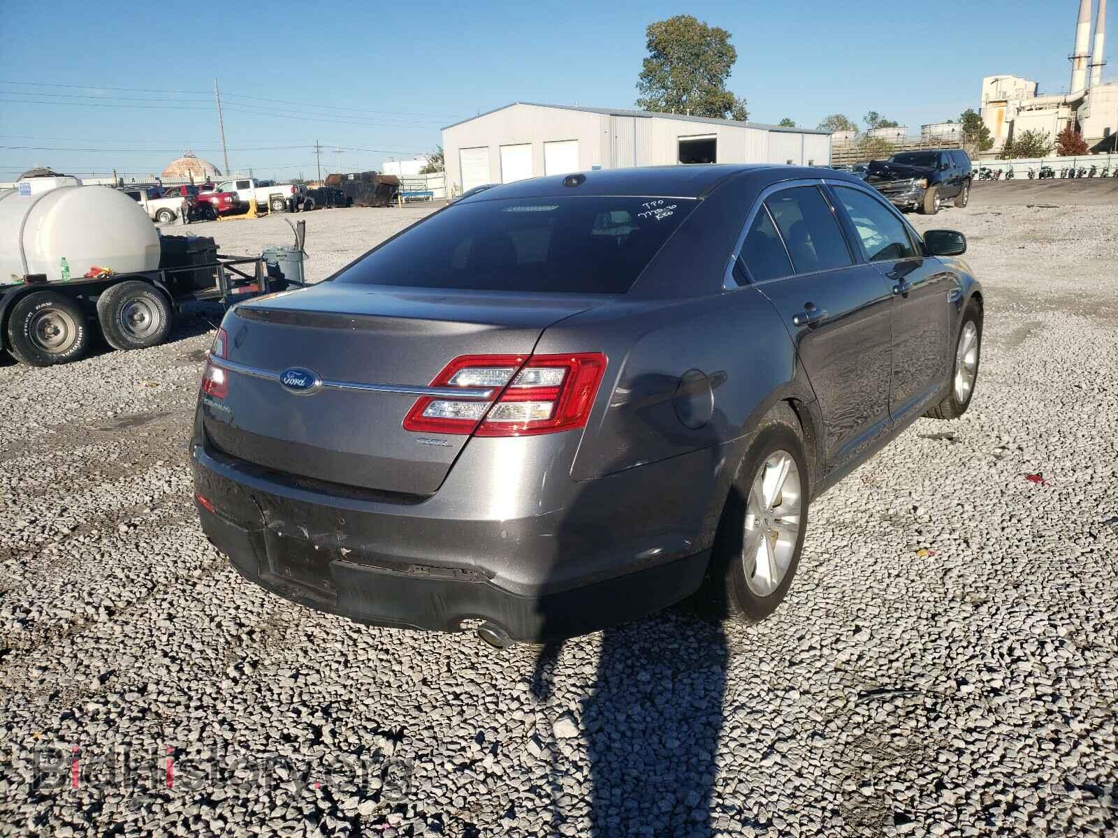 2013 FORD TAURUS - VIN: 1FAHP2E89DG117376 - Фото 4