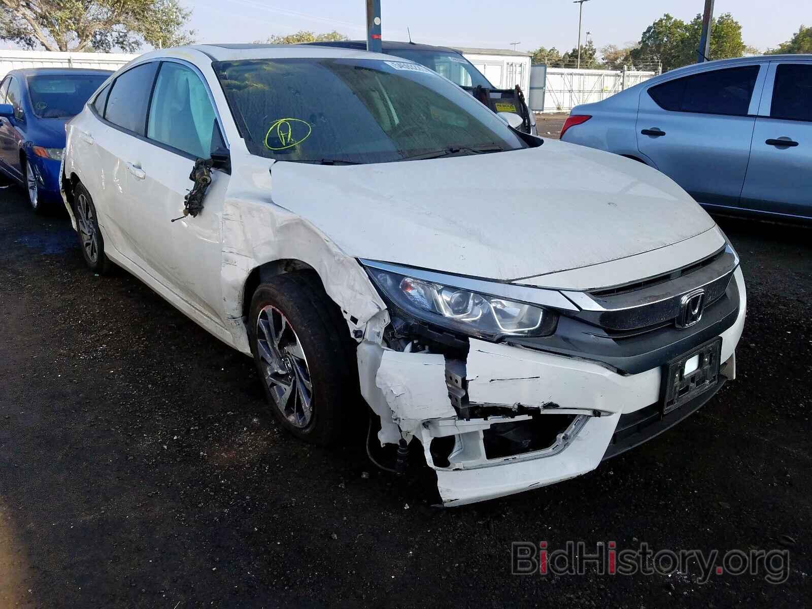 Photo 2HGFC2F74JH539818 - HONDA CIVIC EX 2018