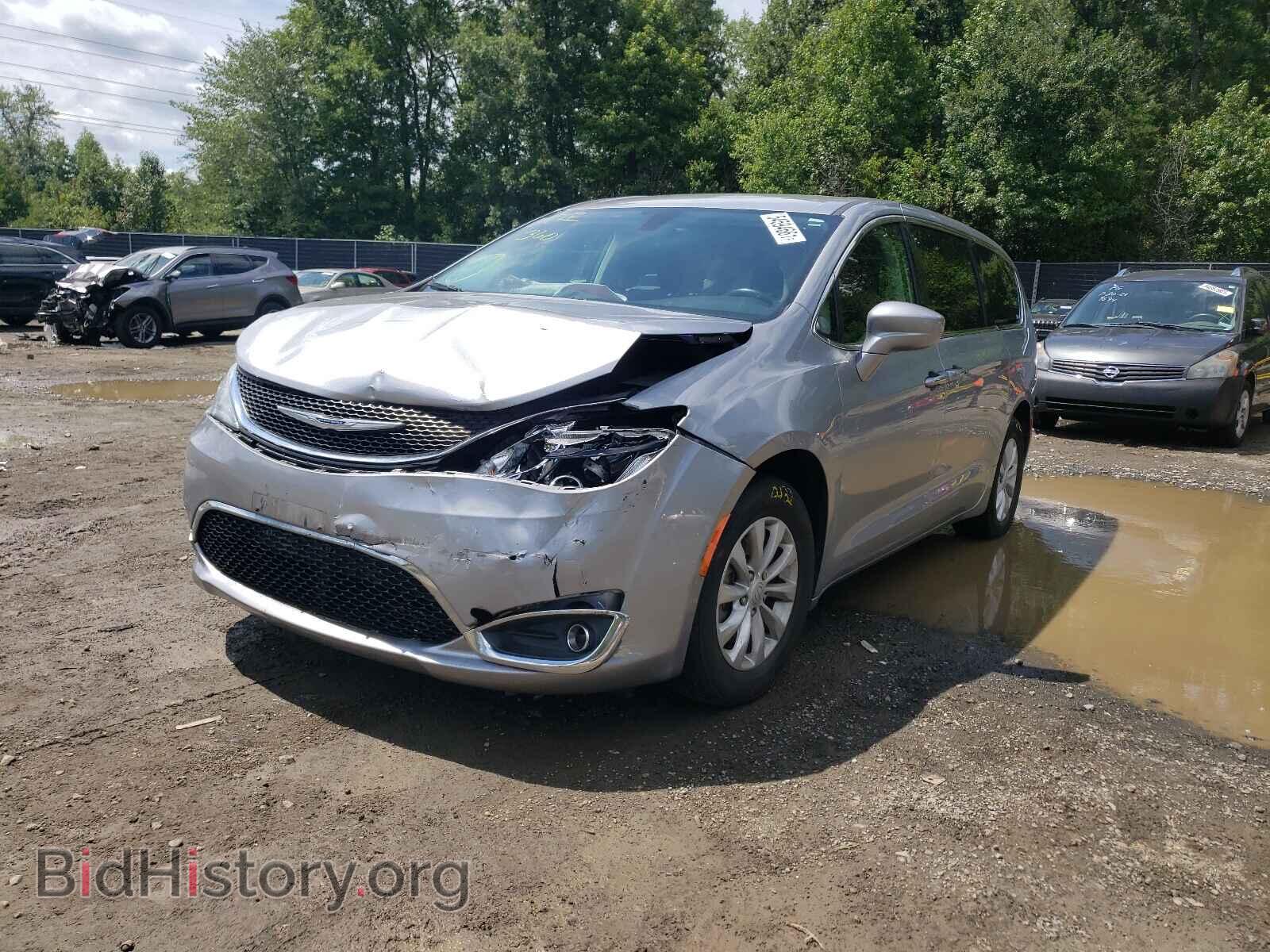 2019 CHRYSLER PACIFICA - VIN: 2C4RC1FG8KR589512 - Photo 2