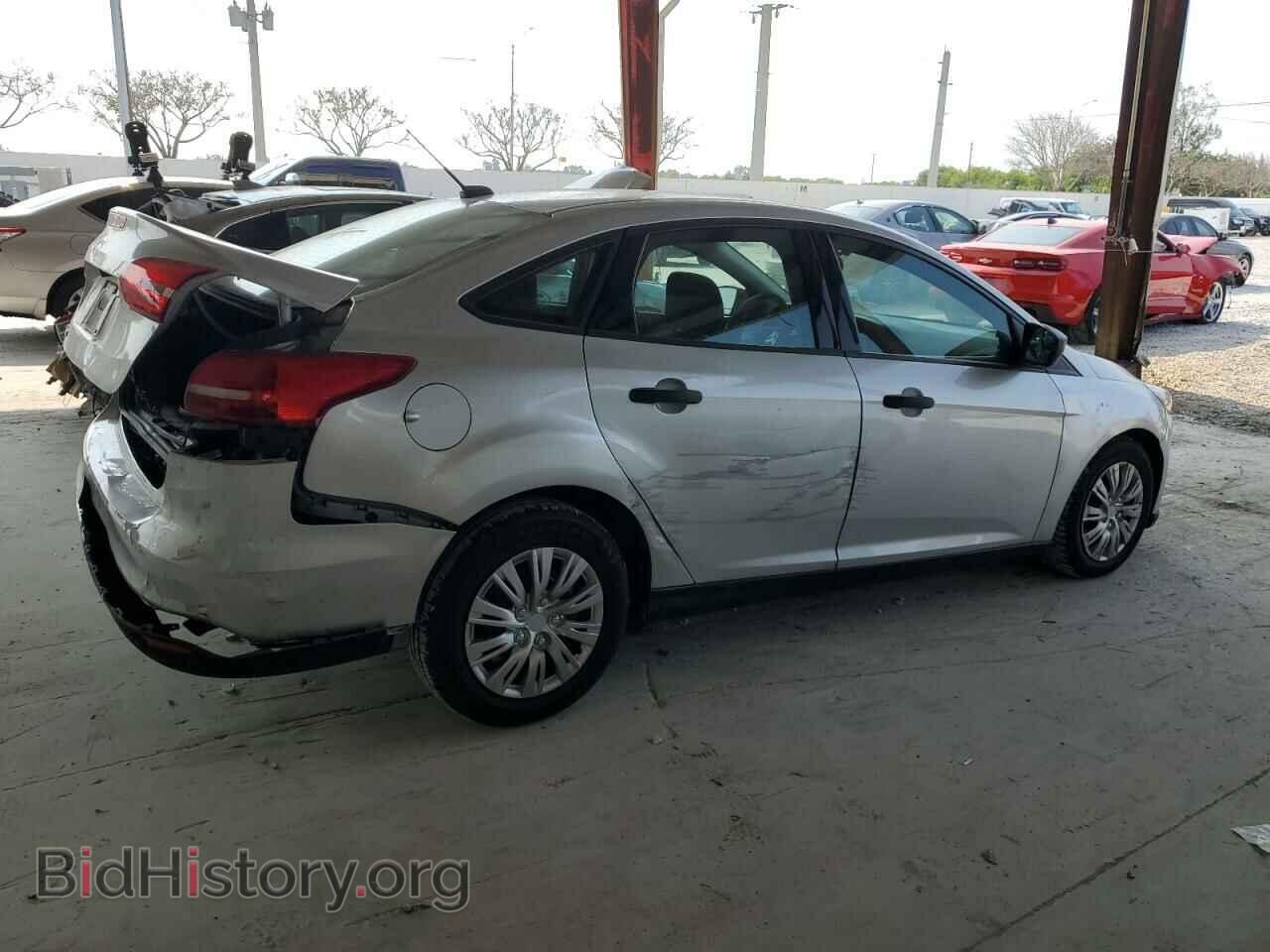 2018 FORD FOCUS - VIN: 1FADP3E2XJL299575 - Photo 3