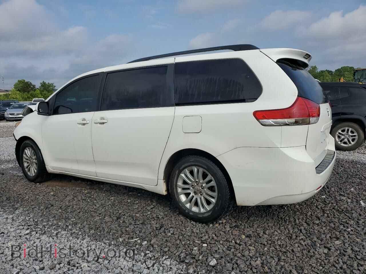 2011 TOYOTA All Models - VIN: 5TDYK3DC3BS014767 - Фото 2