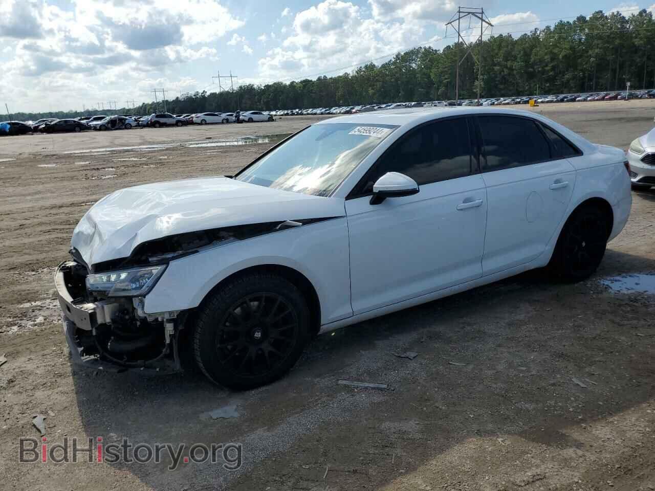 Photo WAUGMAF42HN063356 - AUDI A4 2017