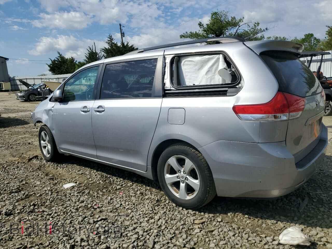 2011 TOYOTA All Models - VIN: 5TDKK3DCXBS010169 - Фото 2