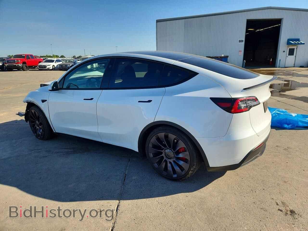 2024 TESLA MODEL Y - VIN: 7SAYGDEF1RF181551 - Photo 2