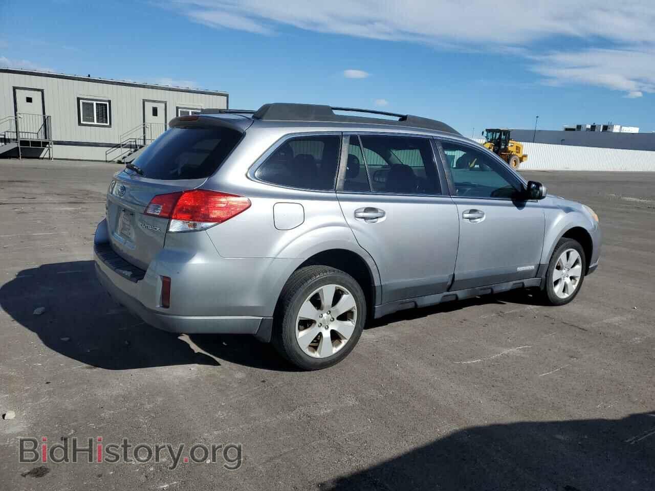 2011 SUBARU OUTBACK - VIN: 4S4BRCCC2B3444421 - Фото 3
