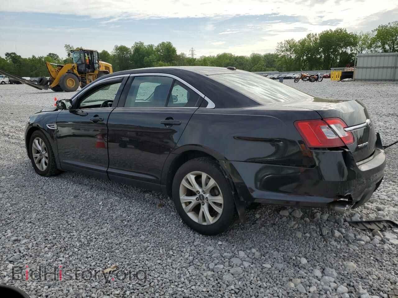 2011 FORD TAURUS - VIN: 1FAHP2EW2BG112628 - Photo 2