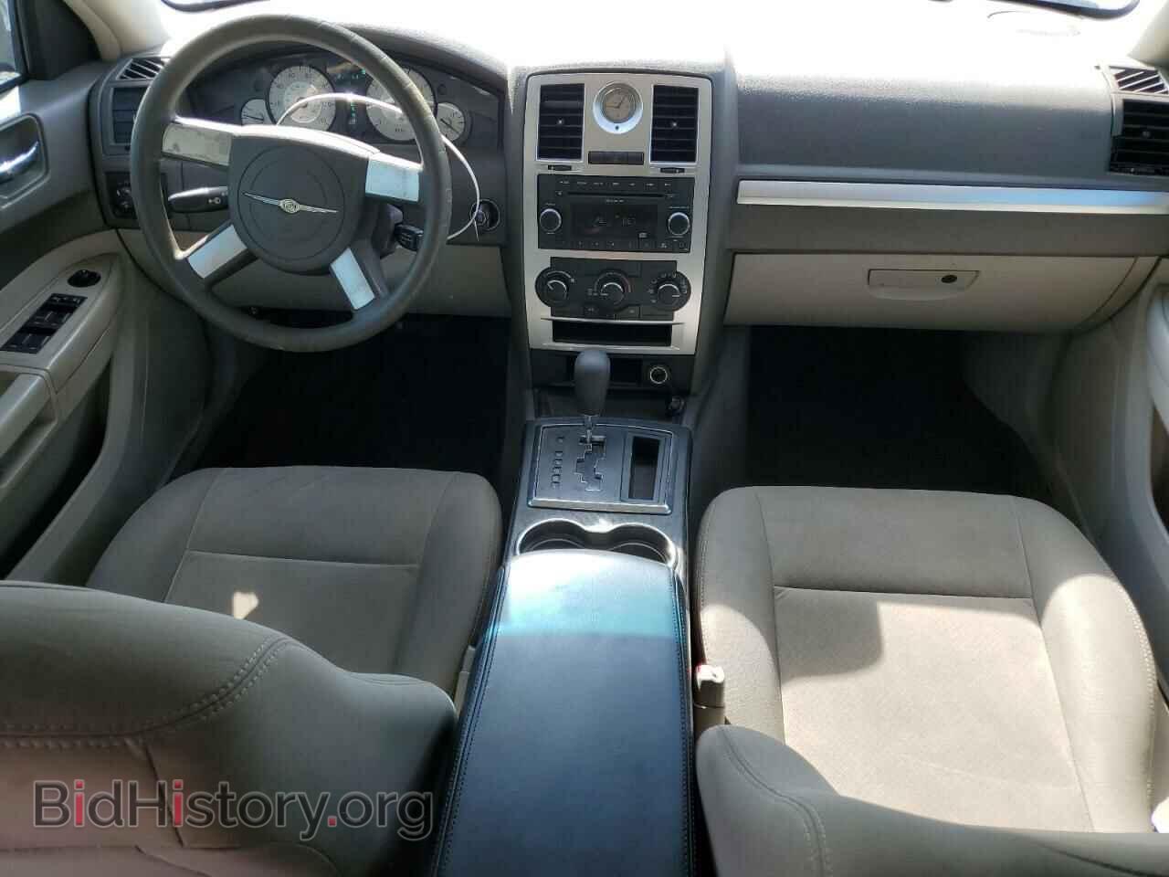 2010 CHRYSLER 300 - VIN: 2C3CA4CD1AH101159 - Фото 8