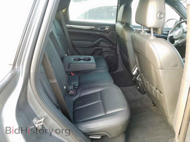2013 Porsche CAYENNE (VIN WP1AF2A22DLA26116) — photo 6 of 10