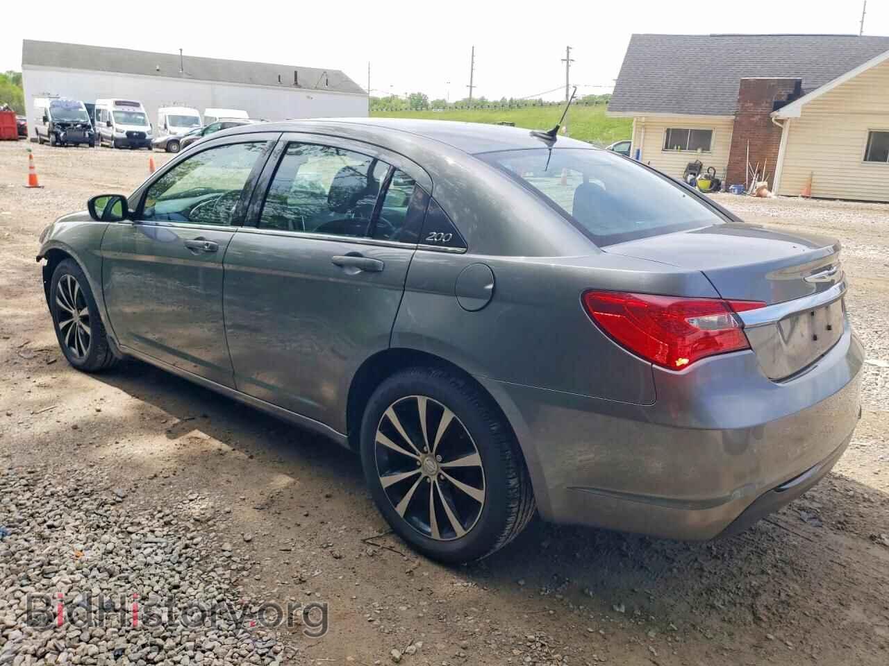 2011 CHRYSLER 200 - VIN: 1C3BC8FGXBN577471 - Photo 2